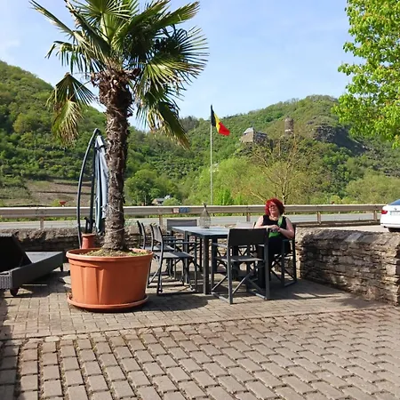 Haus Moselwind * Burgen (Mayen-Koblenz)